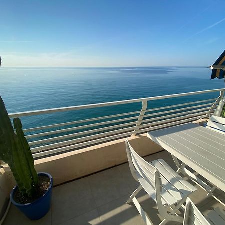 Sea View Studio, Huge Terrace On The 4Th Floor Lägenhet Menton Exteriör bild